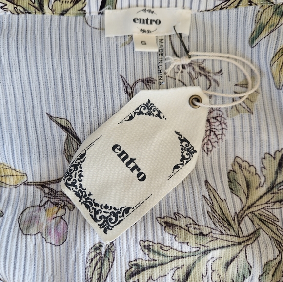 Entro Cold Shoulder Blouse - Picture 6 of 10